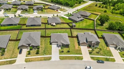 1338 Rolling Meadows Drive, Cedar Hill TX 75104 - Photo 2
