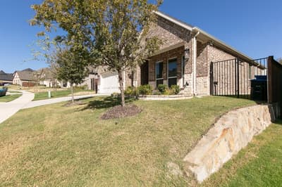 10129 La Frontera Drive, Fort Worth TX 76179 - Photo 3