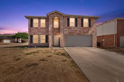 3040 Clemente Drive, Grand Prairie TX 75052
