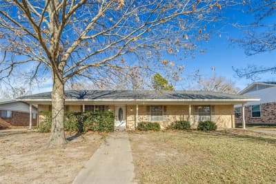 1405 Lakewood Drive, Sherman TX 75092