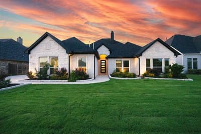 1024 Whisper Willows Drive, Fort Worth TX 76052