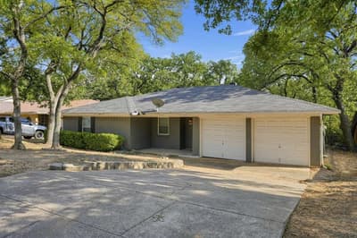 7632 Beckwood Drive, Fort Worth TX 76112 - Photo 2