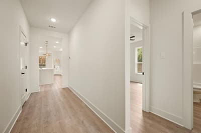 605 Mustang Trail, Granbury TX 76049 - Photo 2