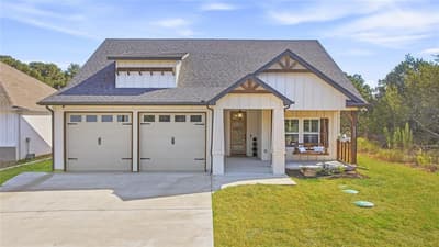 4825 Wichita Street, Granbury TX 76048