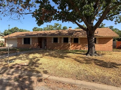 604 Kingwood Drive, Mineral Wells TX 76067