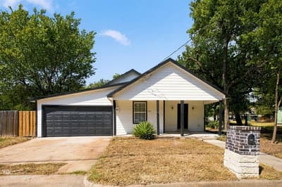 807 Wyatt Street, Waxahachie TX 75165