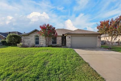 332 Hacienda Drive, Waxahachie TX 75165