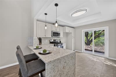 806 Creekside Drive, Euless TX 76040 - Photo 4