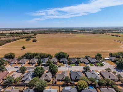 204 Troxell Boulevard, Rhome TX 76078 - Photo 2
