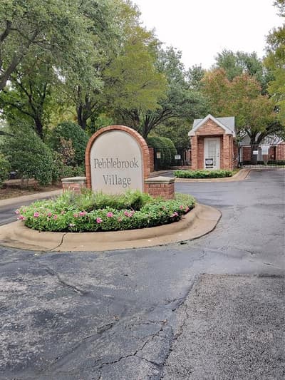 918 Bridges Drive, Arlington TX 76012