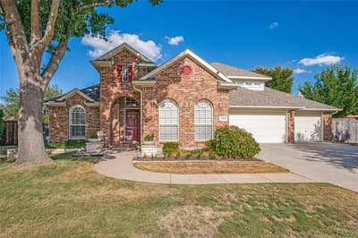 2405 Warwick Circle, McKinney TX 75072 - Photo 4