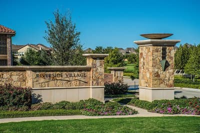 419 Paluxy Drive, Irving TX 75039 - Photo 3