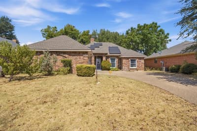 1708 Willow Vale Drive, Fort Worth TX 76134 - Photo 2