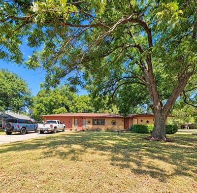 800 Kerry Lane, Azle TX 76020