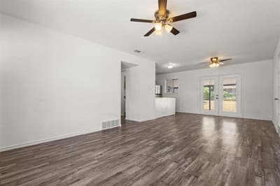 2563 Wood Valley Drive, Dallas TX 75211 - Photo 4