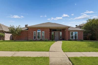 7406 Bayview Drive, Rowlett TX 75088