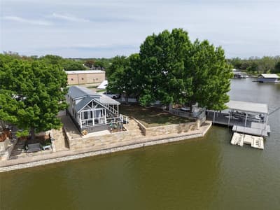 817 Brazos Harbor Circle, Granbury TX 76048