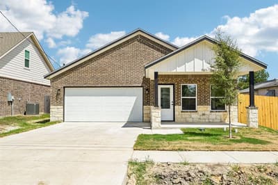 305 Campbell Street, Terrell TX 75160