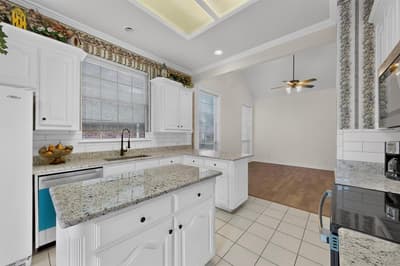 6615 Shelton Home Court, Arlington TX 76017 - Photo 5
