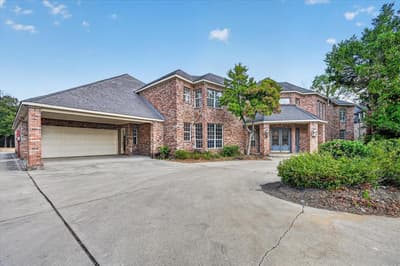 7007 Spanky Branch Court, Dallas TX 75248