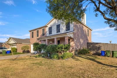221 Pinecrest, Seagoville TX 75159 - Photo 2