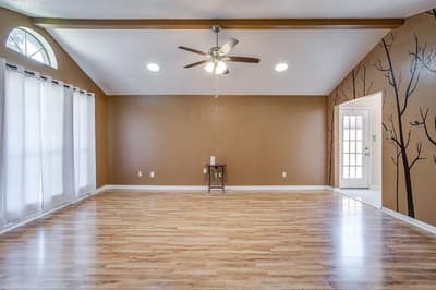 704 Charles City Drive, Arlington TX 76018 - Photo 5