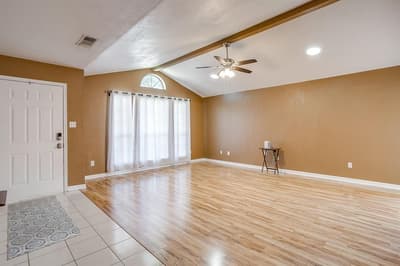 704 Charles City Drive, Arlington TX 76018 - Photo 4