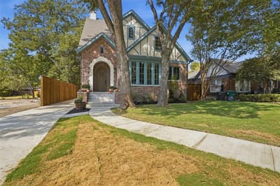 2212 Carleton Avenue, Fort Worth TX 76107