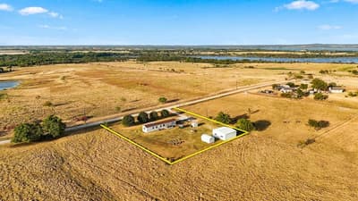 934 Elm Grove Road, Valley View TX 76272 - Photo 2