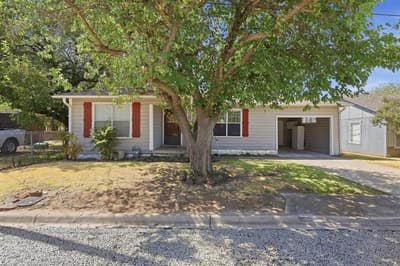 309 Elm Street, Whitesboro TX 76273