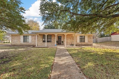 501 Aspen Incline Drive, Hewitt TX 76643