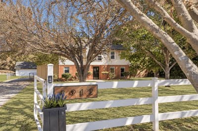 8912 S Hickory Road, Krum TX 76249