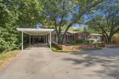 1107 E Walnut Street, Hillsboro TX 76645 - Photo 3