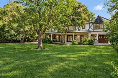 8319 Forest Hills Boulevard, Dallas TX 75218 - Photo 3