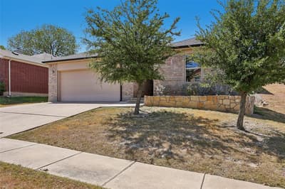 908 Blackberry Trail, Fort Worth TX 76120
