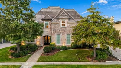 627 Lake Point Drive, Irving TX 75039