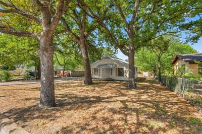 1309 N Elm Street, Weatherford TX 76086 - Photo 3