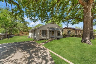 1309 N Elm Street, Weatherford TX 76086