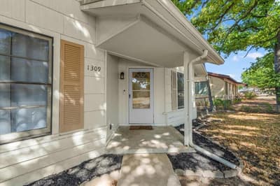 1309 N Elm Street, Weatherford TX 76086 - Photo 5