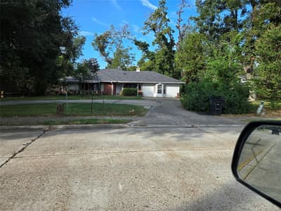 1208 E Kings Highway, Shreveport LA 71105