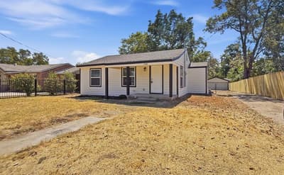 5108 Dallas Avenue, Fort Worth TX 76112