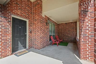 200 Lorient Drive, Mansfield TX 76063 - Photo 2