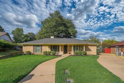 5914 Walden Trail, Arlington TX 76016 - Photo 2