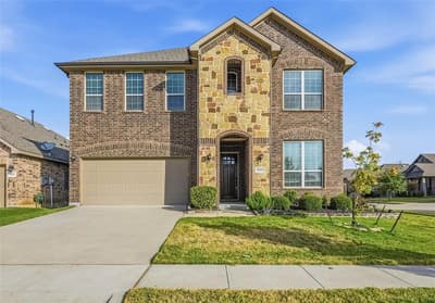 1933 Steppe Trail Drive, Aubrey TX 76227