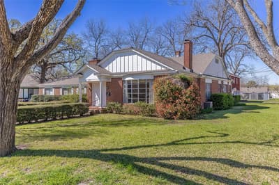 220 N Holly, Sherman TX 75092 - Photo 3