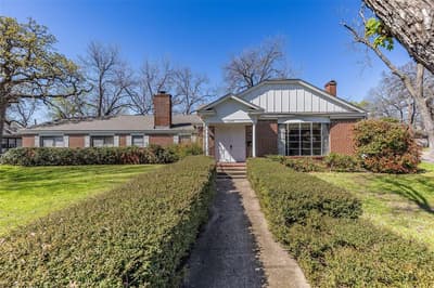 220 N Holly, Sherman TX 75092