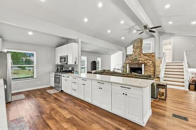 1003 Hopkins Drive, Denton TX 76205 - Photo 5