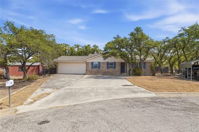 102 Broadmoor Circle, Brownwood TX 76801 - Photo 2