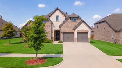 425 Brushwood Lane, Waxahachie TX 75165