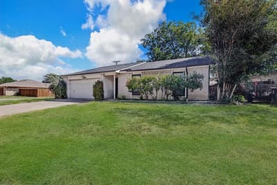 2119 Lavon Creek Lane, Arlington TX 76006 - Photo 2
